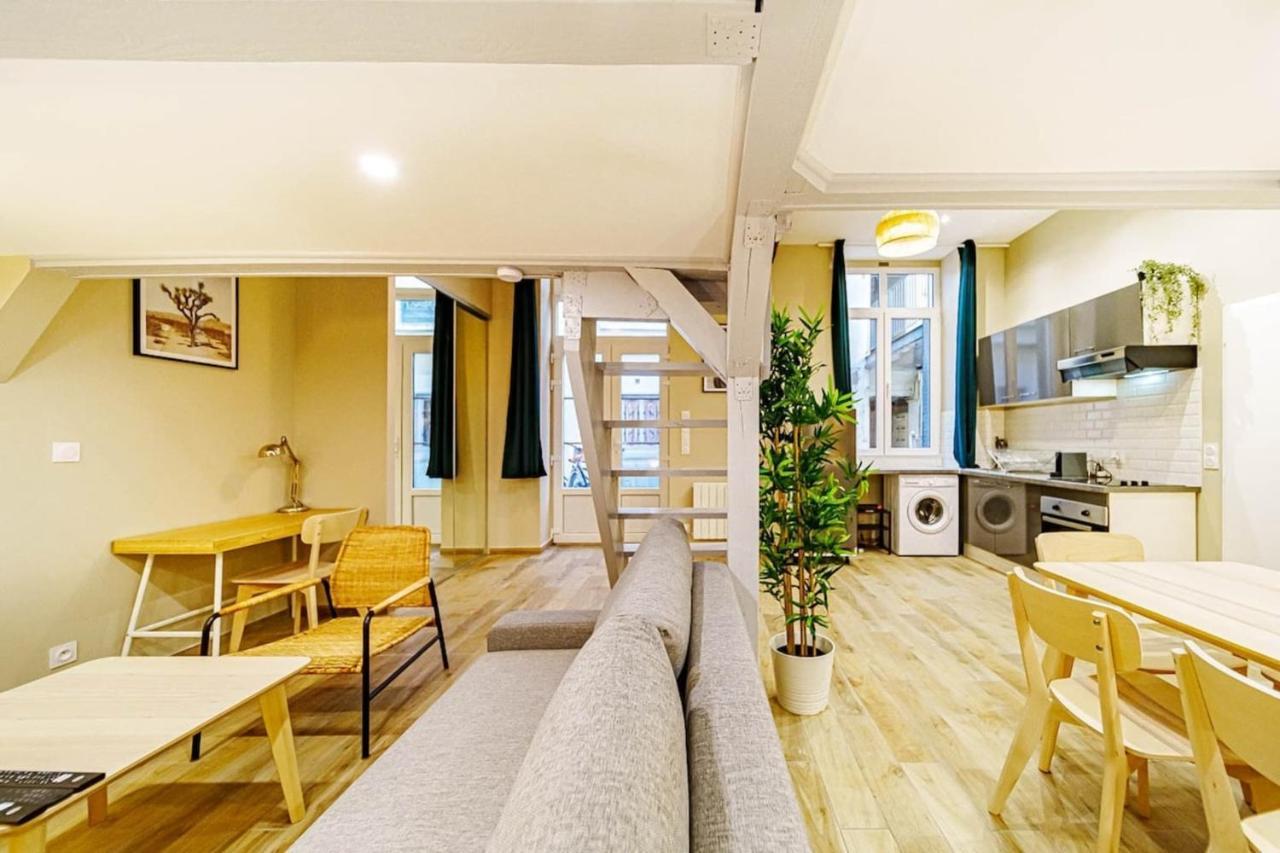 The Montesquieu Loft - Spacious 6 People - Saxe Gambetta Lyon Dış mekan fotoğraf